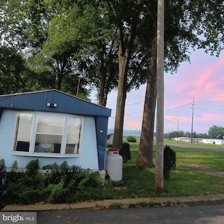 404 Venice Ave, Carlisle, PA 17015