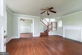 112 E Township Line Rd, Havertown, PA 19083