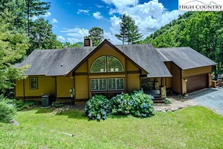 446 Windridge Dr, Sugar Grove, NC 28679
