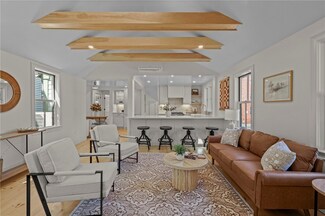82 Thames St, Bristol, RI 02809
