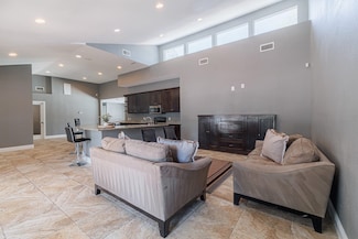 200 Hollow Tree Ln Unit 401-2, Houston, TX 77090