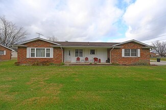 7 Hollywood Ln, Georgetown, OH 45121