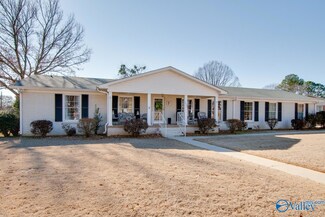 3204 Beverly Dr SW, Huntsville, AL 35801