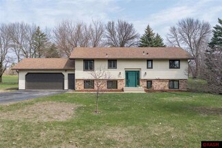 222 Terrace View W, Mankato, MN 56001