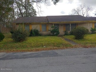 825 W 7th St, Crowley, LA 70526