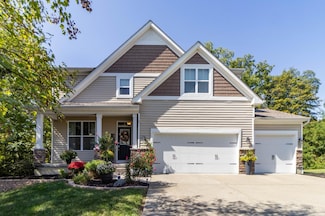880 Sunrise Ridge Ct, Maineville, OH 45039