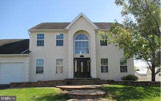 146 Cobblestone Dr, Gilbertsville, PA 19525