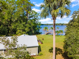 942 State Road 20, Interlachen, FL 32148