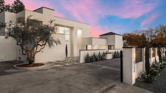 8754 N Millbrook Ave, Fresno, CA 93720