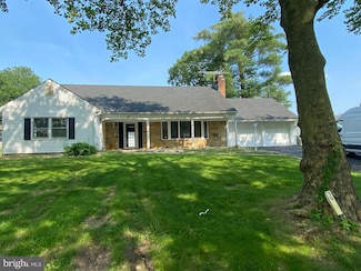 39 Twilight Ln, Willingboro, NJ 08046