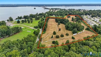 1100 Jordan Point Rd, North Prince George, VA 23860