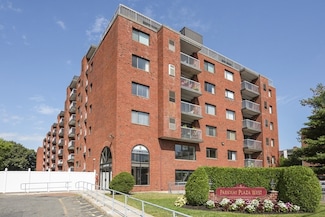 8 Ninth St Unit 501, Medford, MA 02155