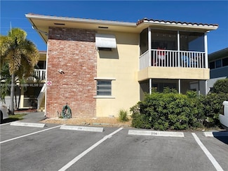 2101 NE 68th St Unit 204, Fort Lauderdale, FL 33308