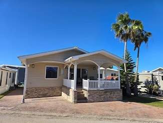 614 Sand Dollar Dr, Port Isabel, TX 78578