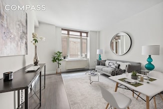 502 9th Ave Unit 4A, New York, NY 10018