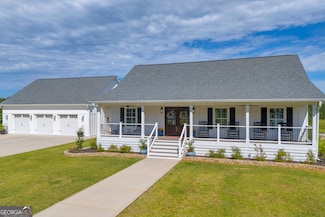1035 McFarlin Bridge Rd, Carnesville, GA 30521