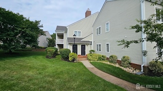 3 Rutland Ln, Monroe Township, NJ 08831