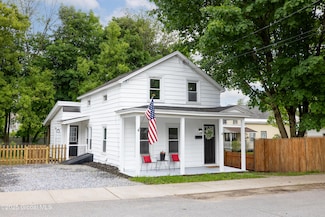 4 Lincoln Ave, Fort Edward, NY 12828