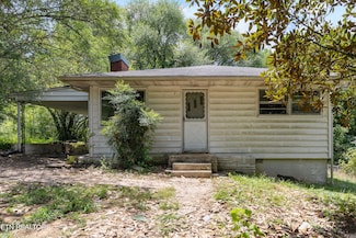 110 Pine Ln, Oliver Springs, TN 37840