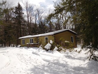 3399 Wepax Rd, Eden, NY 14057
