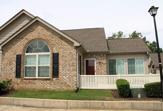 8651 Parkview Oaks Cir, Olive Branch, MS 38654