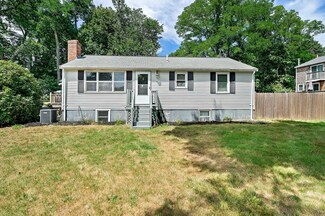 442 Careswell St, Marshfield, MA 02050