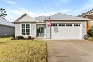 107 NW 25th St, Oak Island, NC 28465