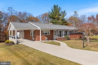 9504 Buckhorn Rd, Parkville, MD 21234