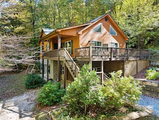 1308 Bell Mountain Rd, Zirconia, NC 28790