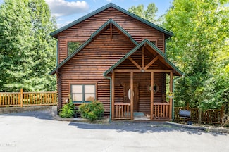 727 Mountain Stream Way, Gatlinburg, TN 37738