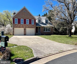 12598 Cross Hollow Ct, Herndon, VA 20170