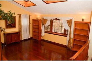 7 Kennedy Dr, Beverly, MA 01915