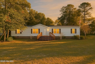 685 Beachwood Dr SE, Bolivia, NC 28422