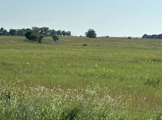 1024 Queens Rd, Bartlett, KS 67332