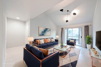 1860 White Oak Dr Unit 240, Houston, TX 77009