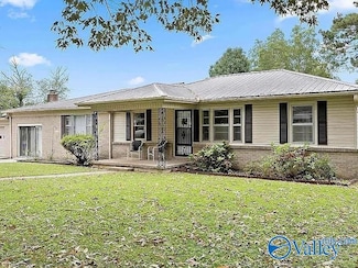 905 Snowden Cir, Boaz, AL 35957