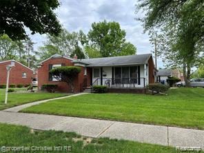 20195 River Oaks Dr, Dearborn Heights, MI 48127