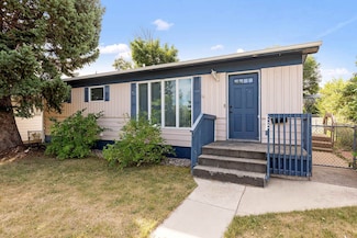 215 E Anamosa St, Rapid City, SD 57701