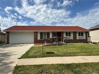 1233 W Washington St, Winterset, IA 50273