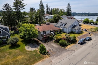 108 Champion St, Steilacoom, WA 98388