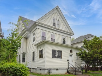 34 Hammersley Ave, Poughkeepsie, NY 12601