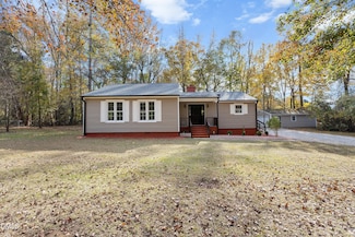 2021 Fort Dr, Clayton, NC 27520