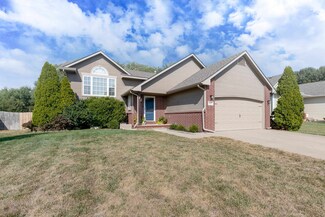 323 Oakmont Ct, Andover, KS 67002