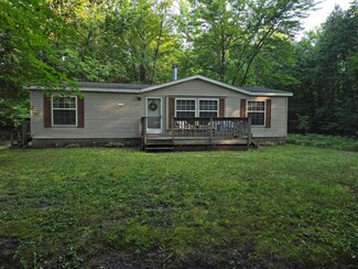 320 W Millerton Rd, Scottville, MI 49454