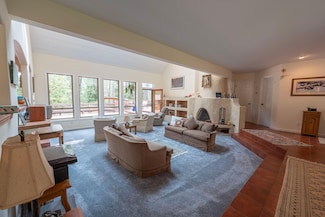 13932 Cameo Ln, Grass Valley, CA 95945