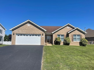 10401 Whispering Pine Ln, McGaheysville, VA 22840