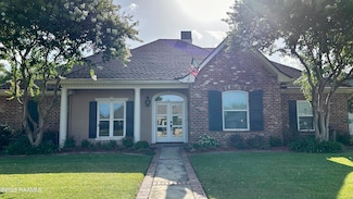 102 Midland Dr, Lafayette, LA 70506