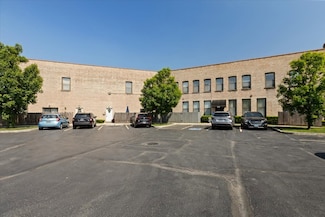 3713 Grand Blvd Unit 10, Brookfield, IL 60513
