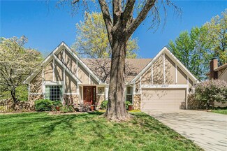 10443 Bradshaw St, Lenexa, KS 66215