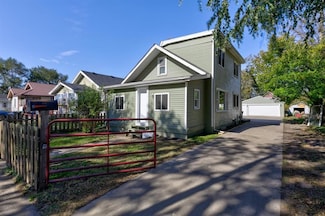 2216 Logan Ave, Des Moines, IA 50317